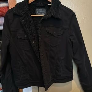 Levi’s black heavy Jean jacket with sherpa